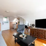 Apartman Heaven Door *