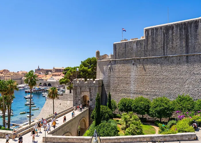 Διαμέρισμα Heaven Door